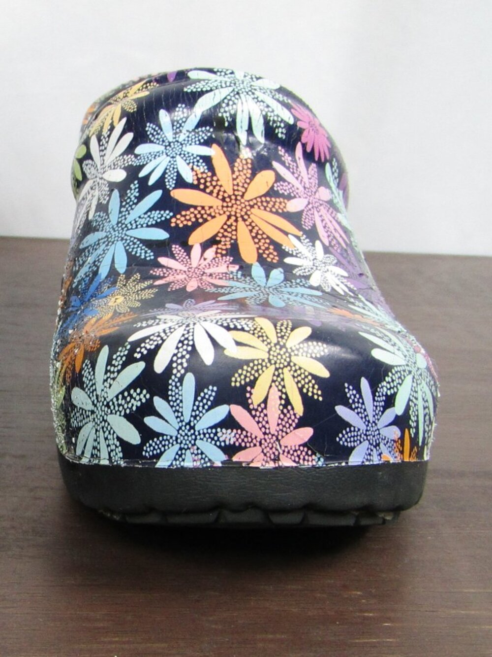 ANYWEAR | Women's Clogs | Size 7 | Floral | Slip Resistant | Cushion Insole - Picture 2 of 7